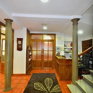 Pensjonat Residencia Ziri