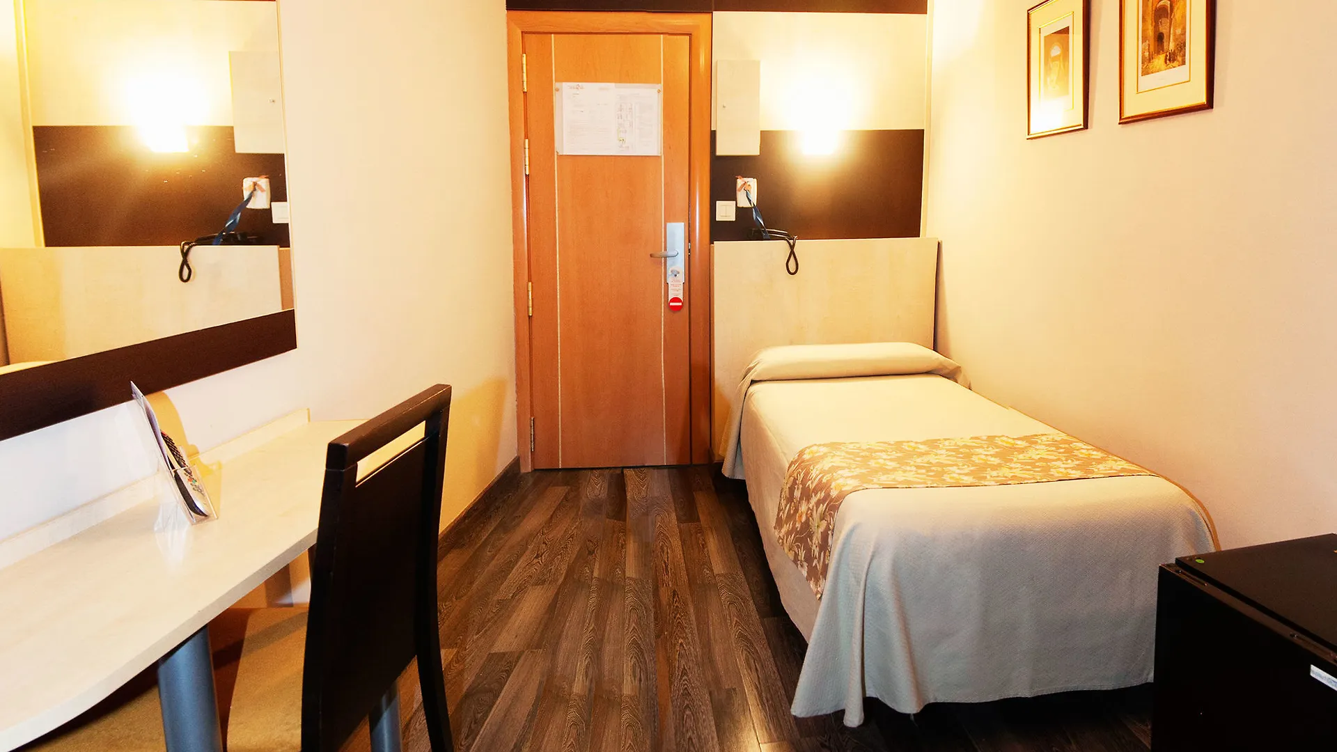 Hotel Universal Granada